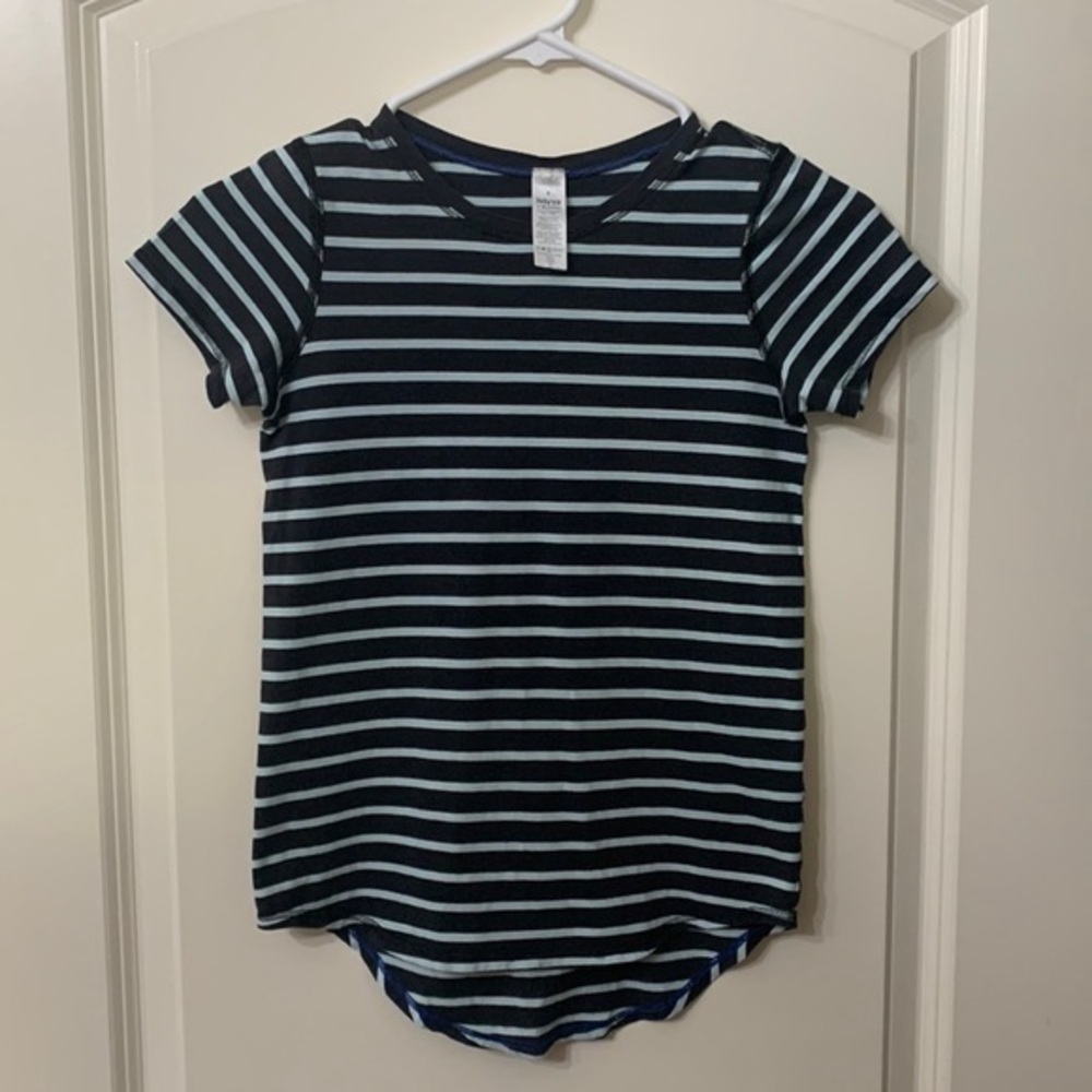 Lululemon Ivivva girls fitness top